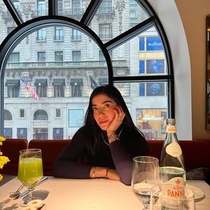 Meet your Posher, Maria